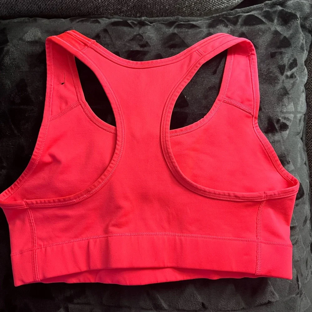 Nike Women's Vibrant Pink Sports Bra - Picture 4 of 5